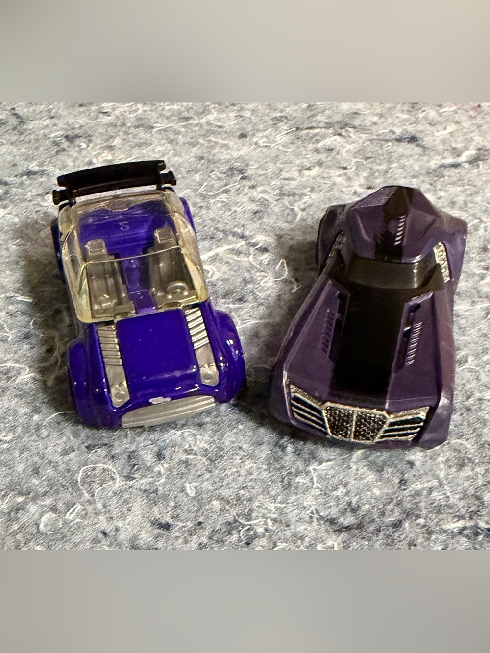 Hot Wheels Battle Force 5 Reverb Vehicle and Hot Wheels Super Gnat Metallic)